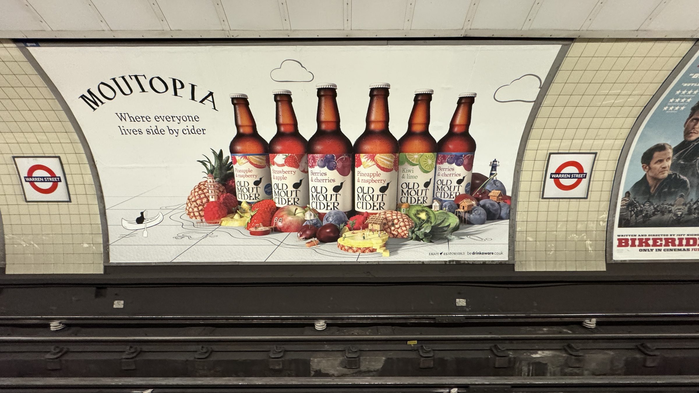 Close view of the Moutopia board at Warren Street from the opposite platform